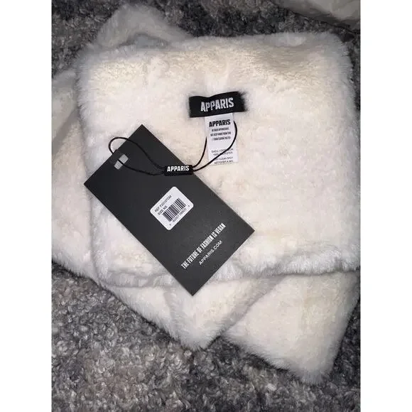 APPARIS Ivory Bambi White Faux Fur Neck Scarf NWT ☆ MSRP 92.00 - Picture 4 of 5